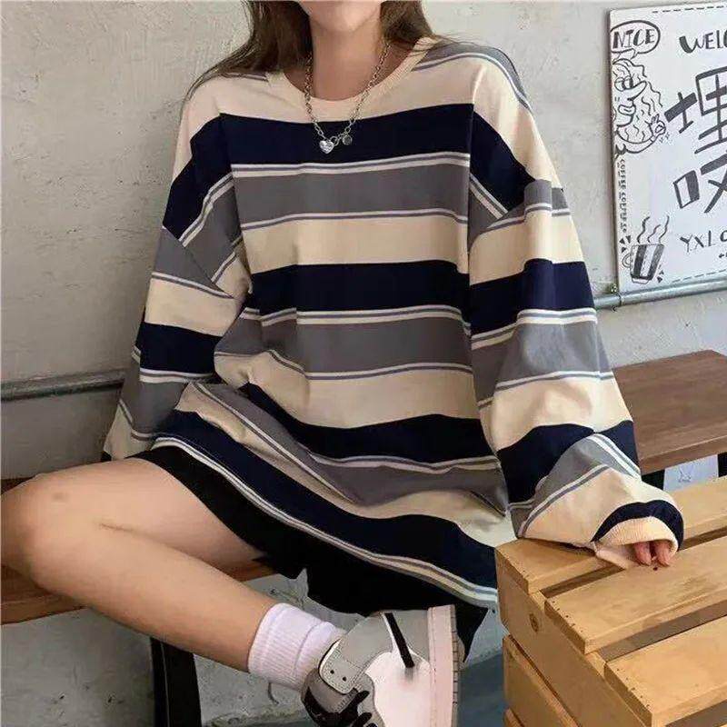 Women's loose striped versatile thin top宽松条纹百搭薄款上