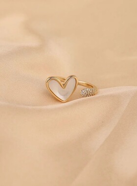 浪漫甜蜜爱心戒指立体饱满爱心造型戒指温柔氛围感拉满戒指少女