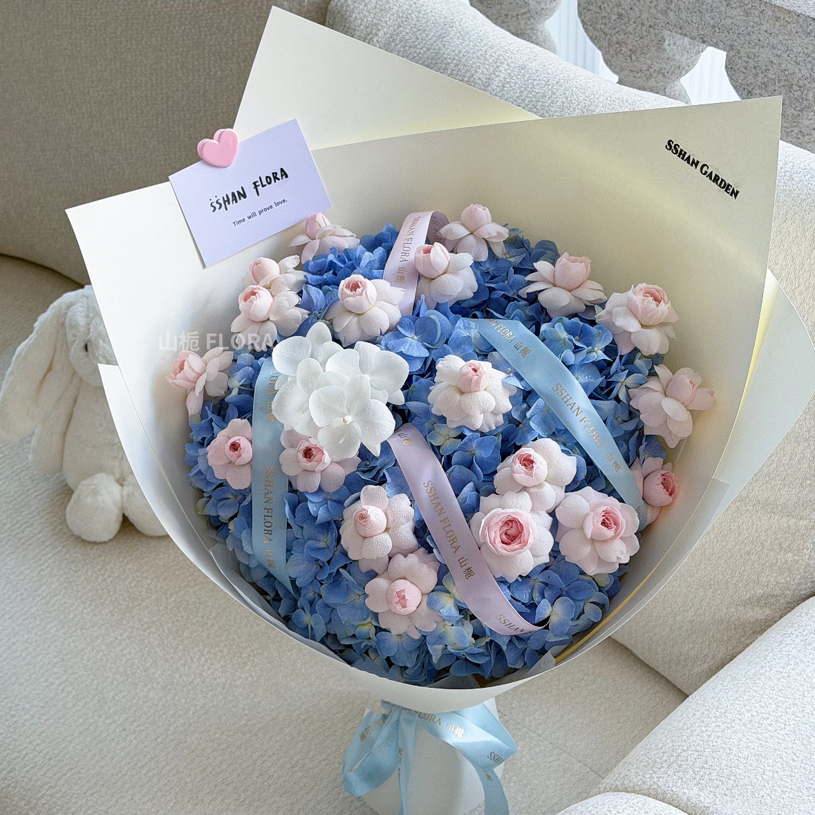 香港同城鲜花配送仙子之吻花束生日送男女朋友专送上门花店速递