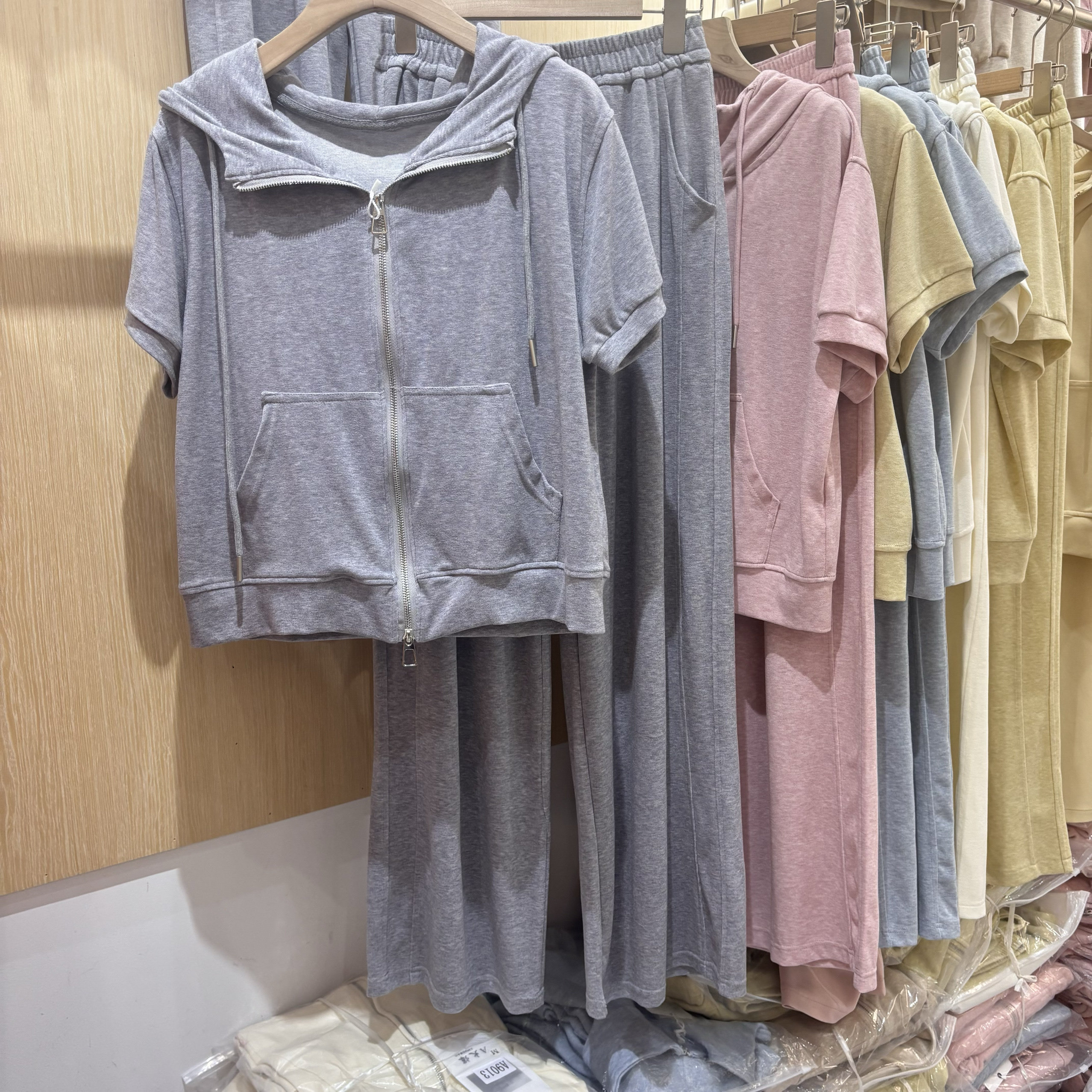 2025夏新款连帽短袖卫衣拉链开衫直筒裤针织套装女洋气休闲两件套