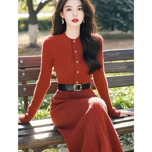 哥家新2026秋冬季新年红色羊毛针织连衣裙收腰打底毛衣裙女
