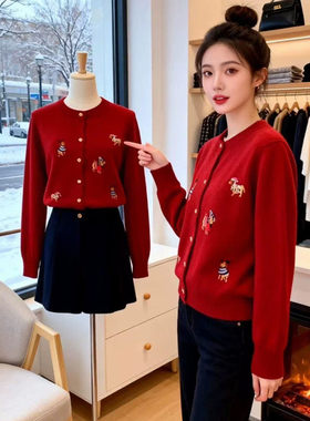 正品哥家新2025秋冬季氛围感红色毛衣外套卡通刺绣羊毛针织开衫
