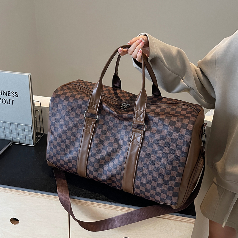 韩版新款男女大容量短途旅游出差行李袋2024新款黑格子手提单肩包