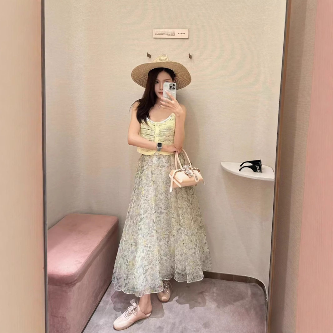 度假风套装2025夏季新款针织吊带背心重工上衣碎花半身裙两件套