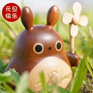 龙猫摆件实木质家居装 饰汽车饰品工位桌面手办女生朋友儿童节礼物