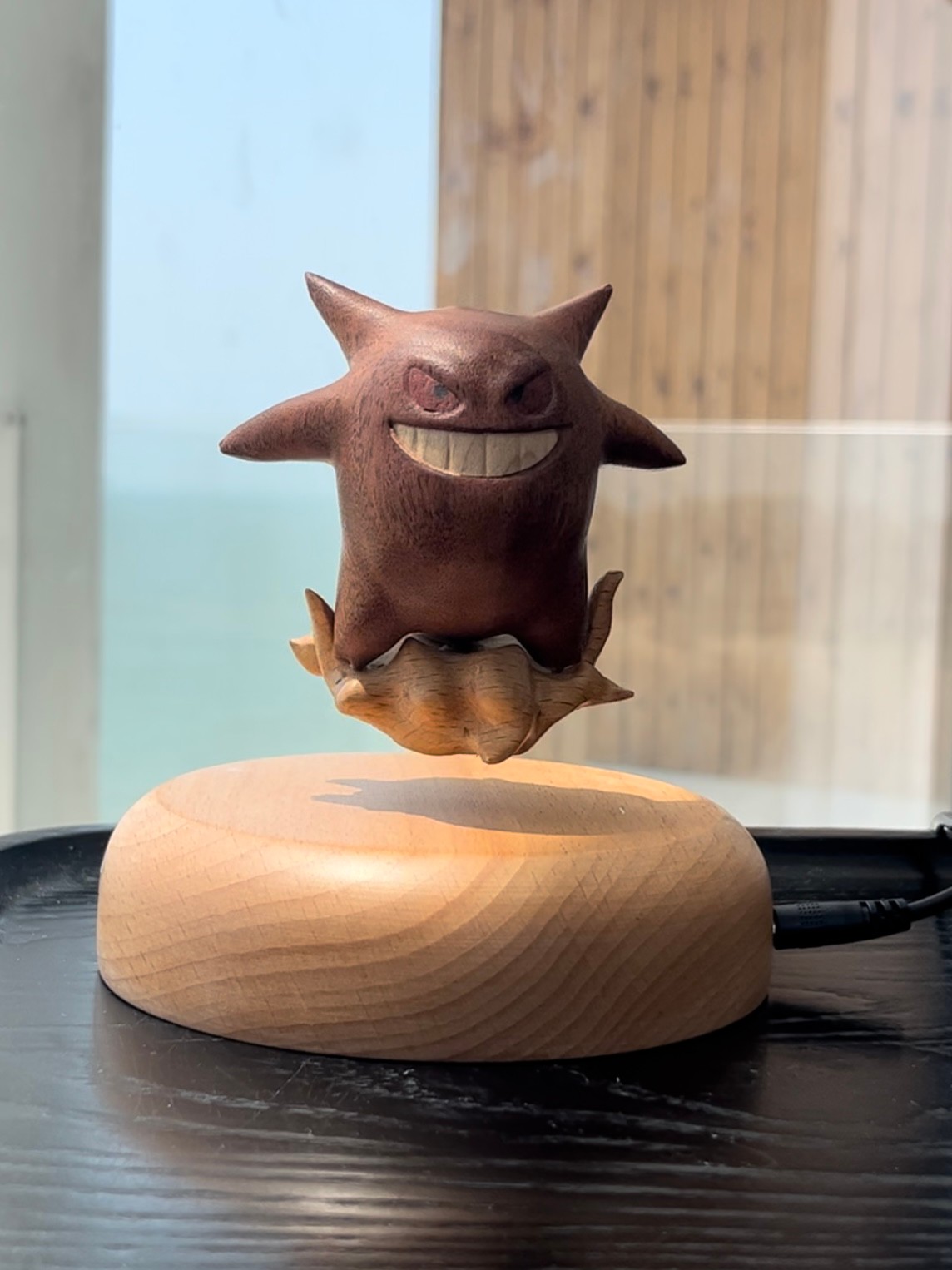 原木创意桌面装饰静音悬浮摆件耿鬼创意高级礼物环保床头摆件