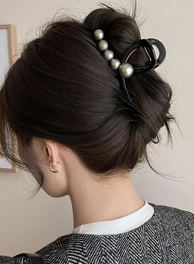 优雅气质灰色珍珠发夹女轻奢高级感后脑勺盘发抓夹百搭鲨鱼夹头饰