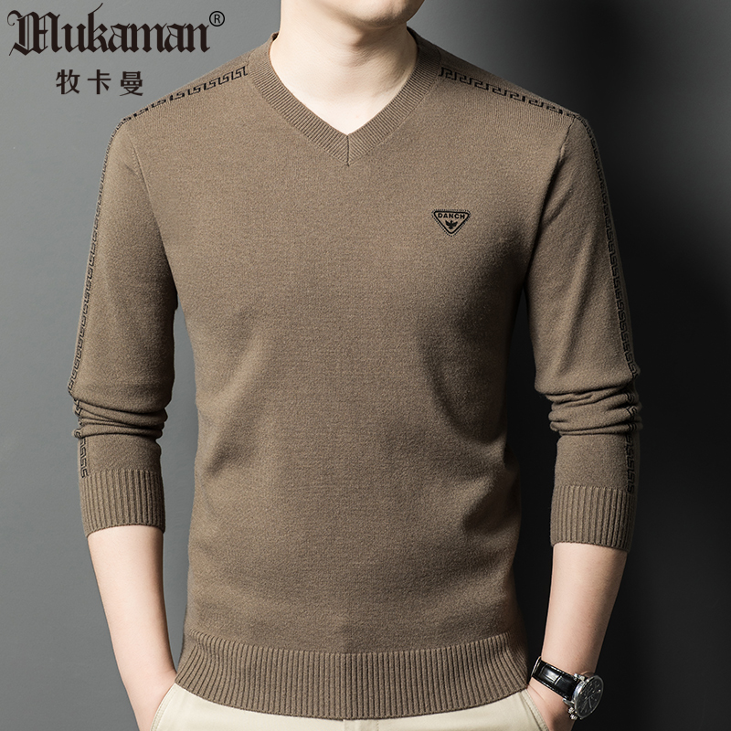 中年男士鸡心领V领含羊毛针织衫