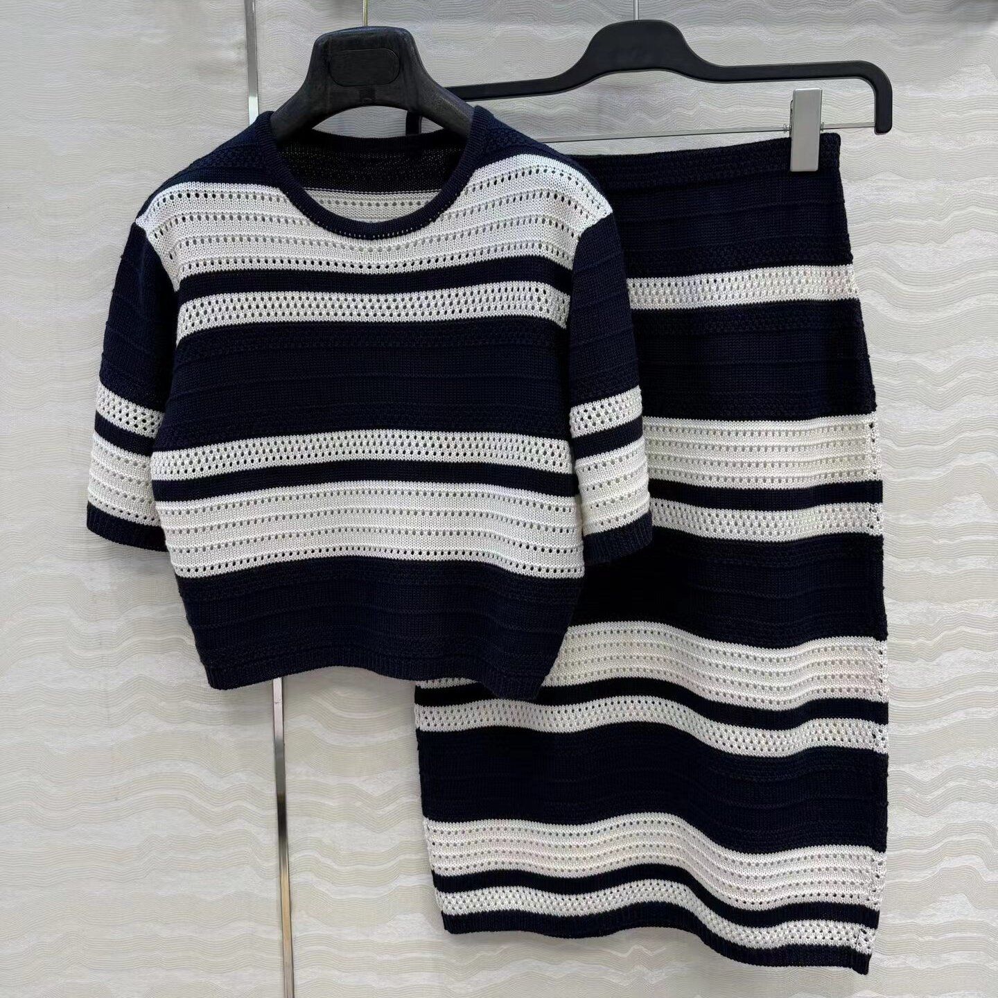 海军蓝条纹定制天丝棉纱线针织圆领短袖套头高腰包臀半身裙套装女