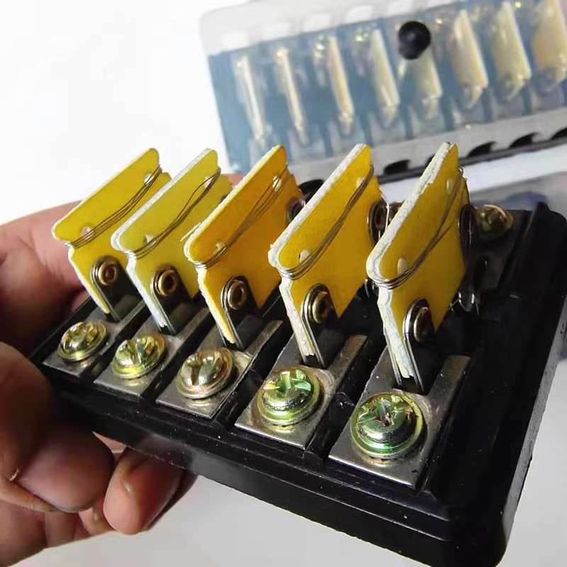 4档 5档 6档 8档保险盒总成 保险座 改装插接件农用车 拖拉机使用