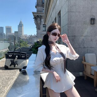 kubiliv吸引力法则复古气质蕾丝系带束腰长袖廓形衬衫上衣女