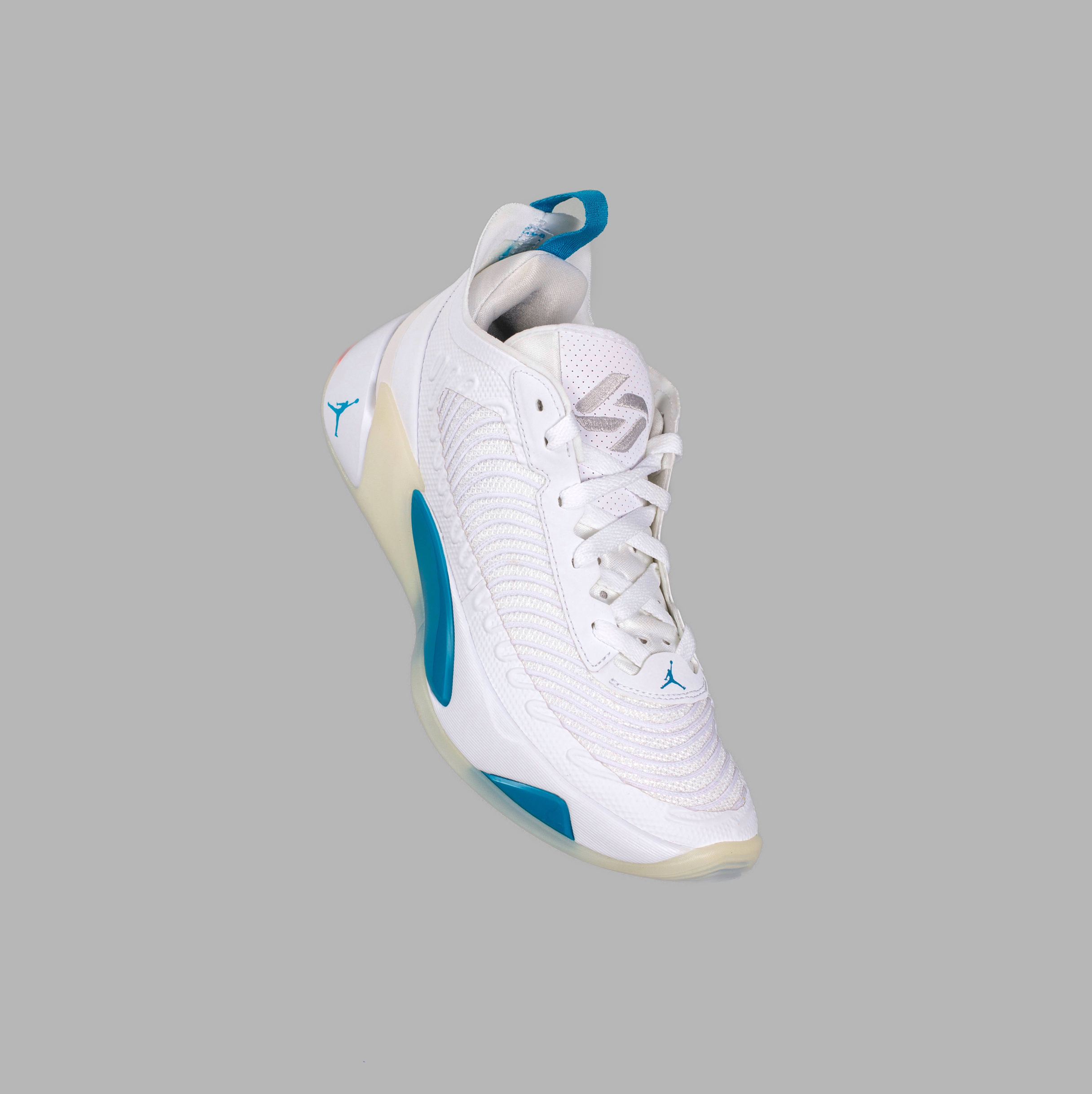 Air Jordan Luka 1 PF 东契奇1代 低帮实战篮球鞋白蓝 DN1771-104