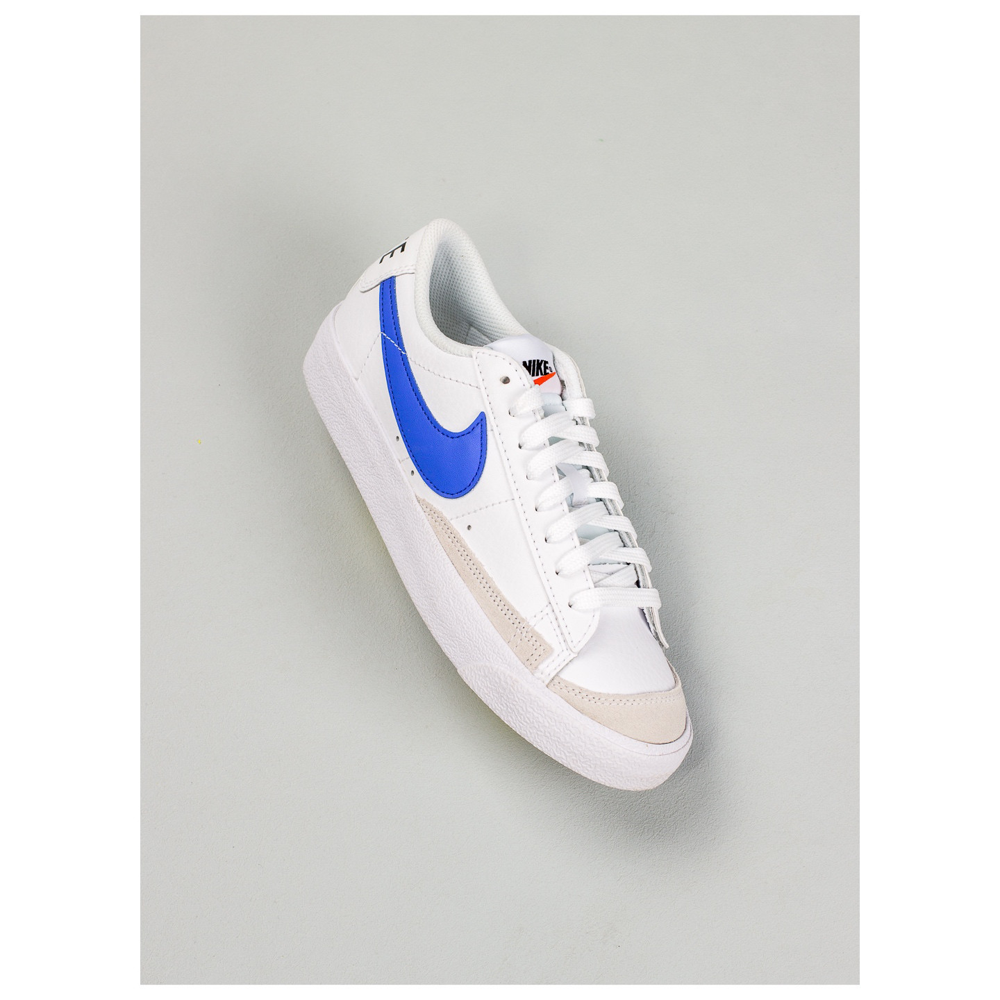 Nike Blazer Low 77 防滑耐磨 低帮 板鞋 GS 白蓝DA4074-109