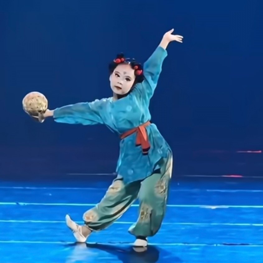 少儿古典舞蹴鞠乐舞蹈演出服男女童汉服新款儿童古风唐装圆领袍