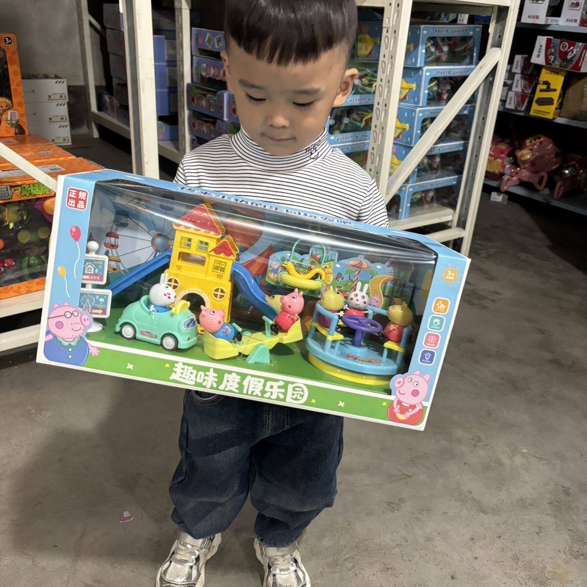 小猪游乐场玩具儿童玩具过家家树屋滑梯仿真佩琪一家套装女孩礼物