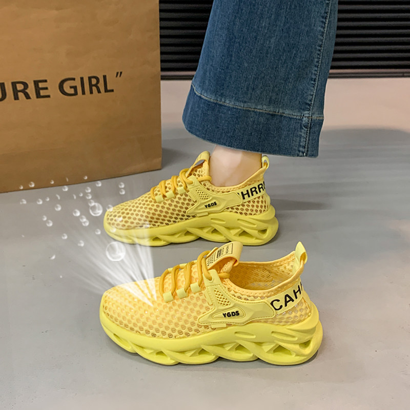 夏天黄色鞋子女2025新款镂空网面运动鞋薄款老爹鞋透气网鞋大网眼