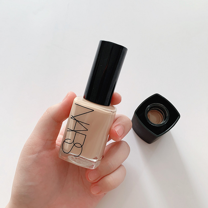 NARS 粉底液压嘴泵头鸭嘴粉底液泵头纳斯 轻透亮采粉底30ml按压泵
