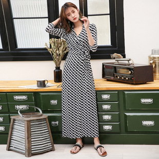 高端新品一片式有领锁链印花修身显瘦连衣裙女PG DVF裹身裙2026