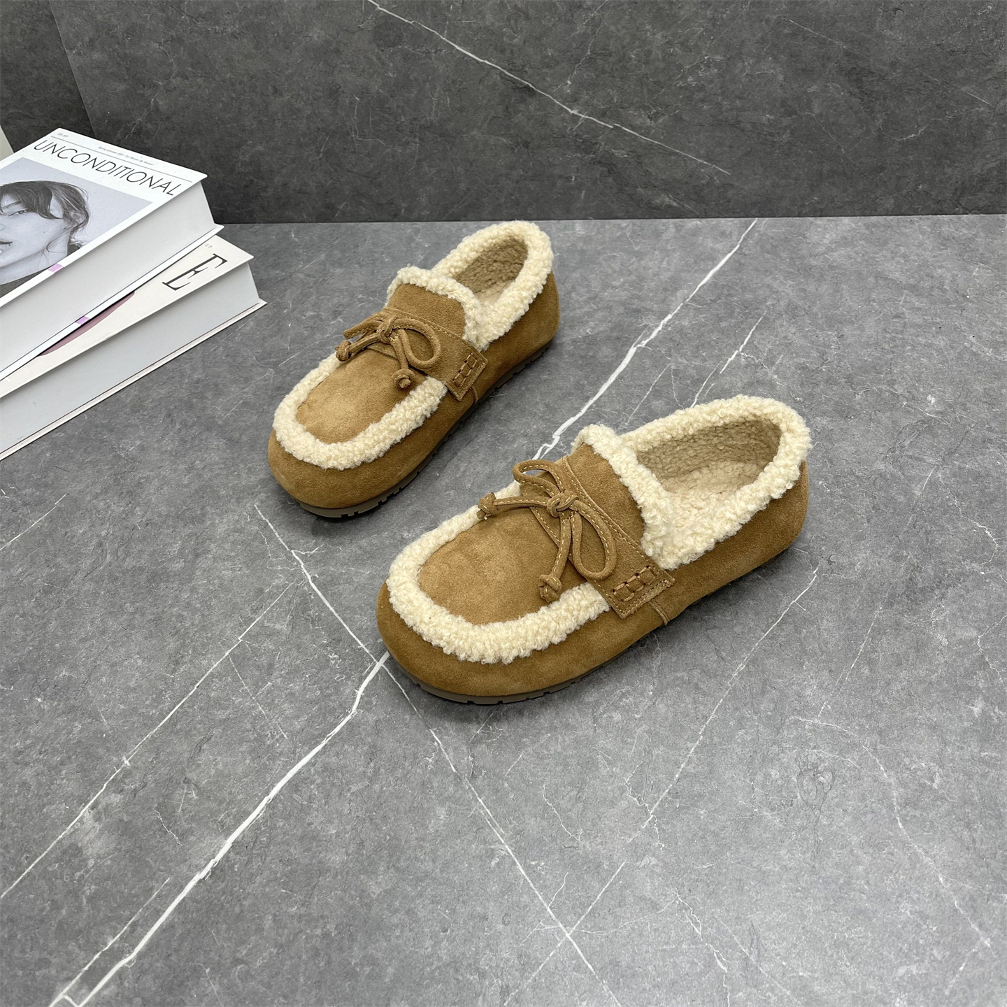 真皮软底一脚蹬豆豆鞋女2025冬新