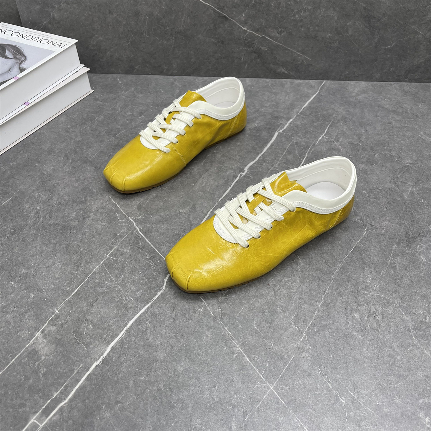 羊皮平底防滑德训鞋女2026春季新款软底轻便不累脚真皮休闲运动鞋