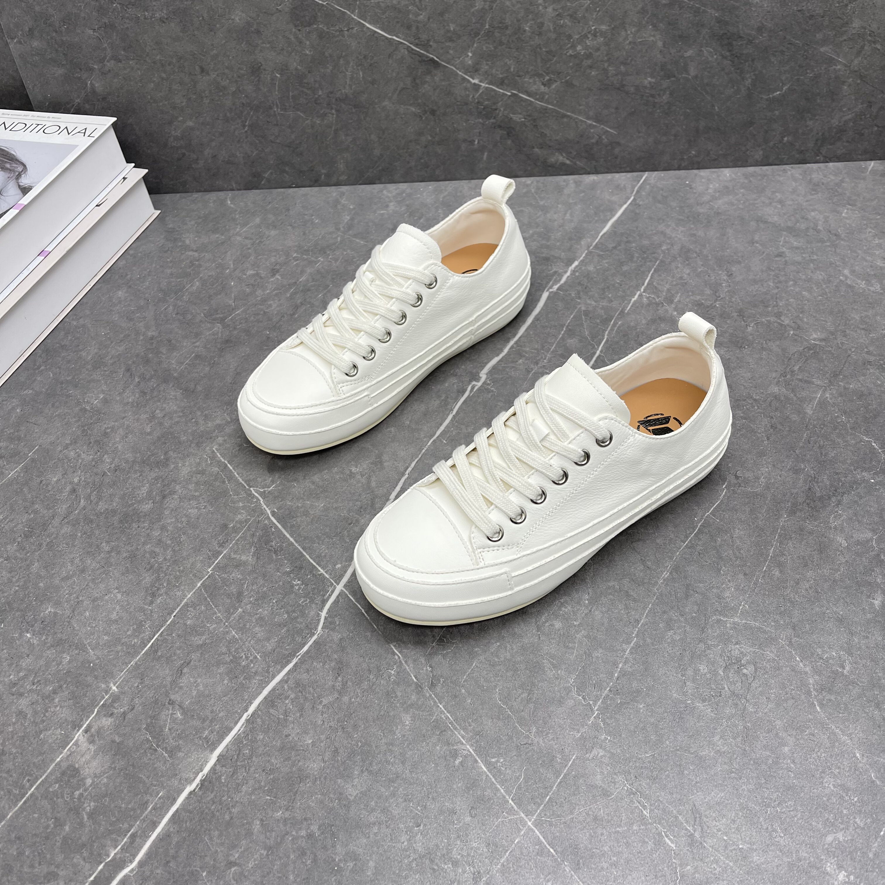 真皮厚底小白鞋女2026春季新款百搭时尚牛皮圆头系带街拍休闲板鞋,女鞋,休闲板鞋,淘宝优惠券,粉丝福利购,淘宝优惠卷