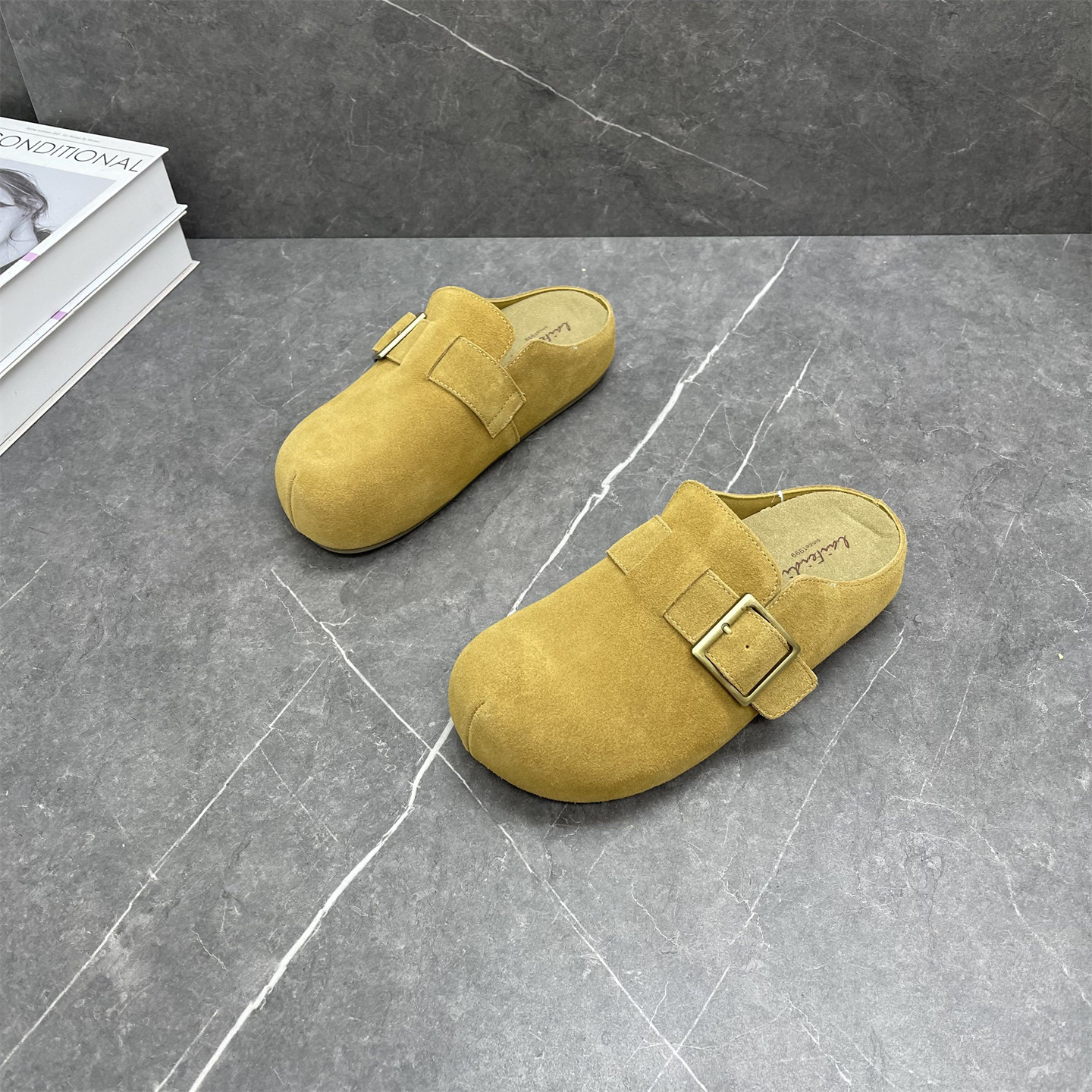 搭扣勃肯半拖鞋女2026年春季新款真皮一脚蹬懒人包头厚底防滑拖鞋