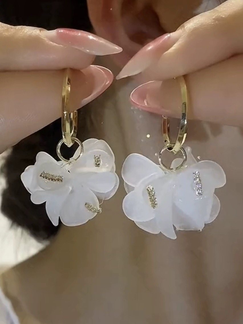 超仙白色花朵耳环耳圈女