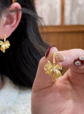 时尚立体镂空金色蝴蝶结耳环女