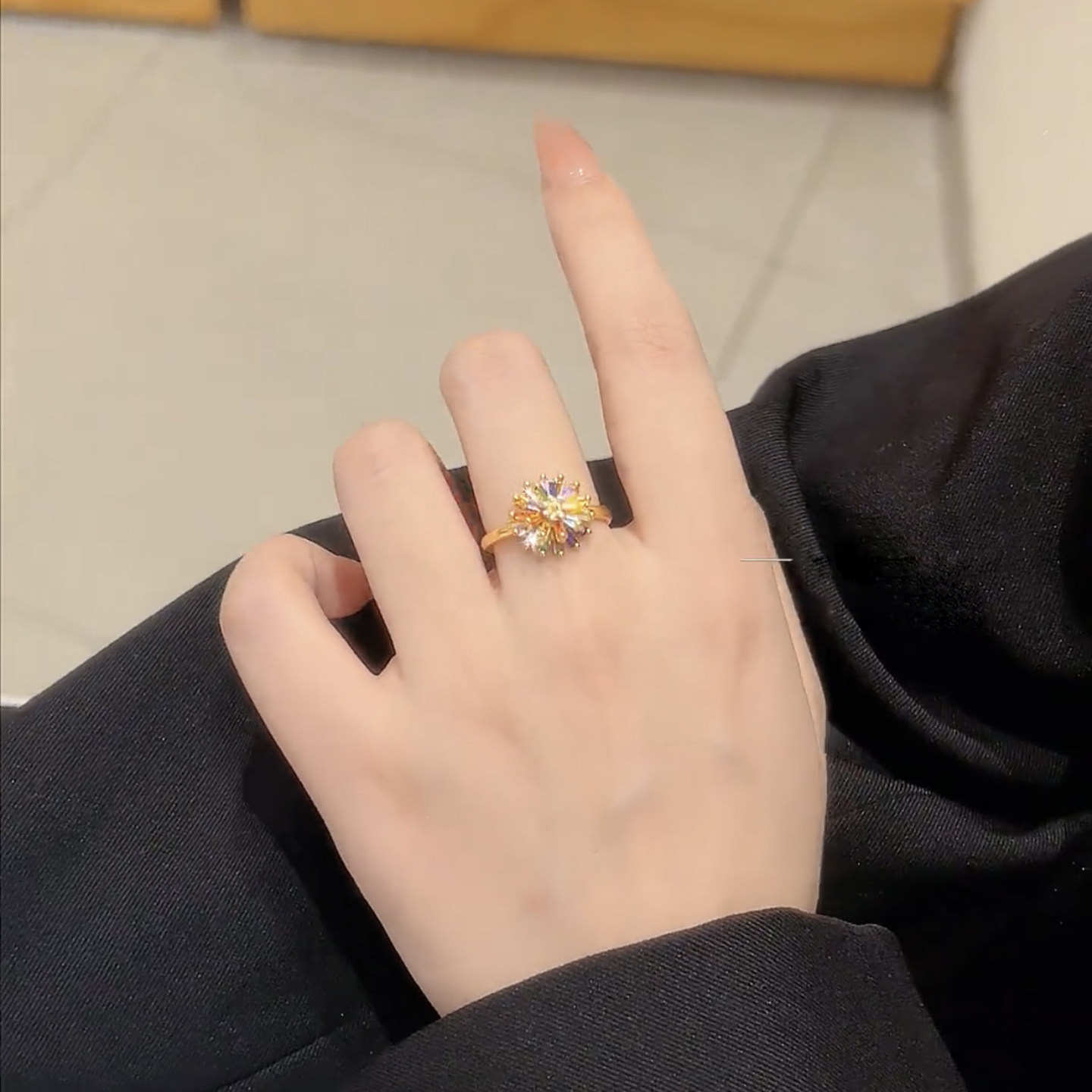 可旋转彩色锆石花朵开口戒指女新款网红爆款小众轻奢可调节食指戒