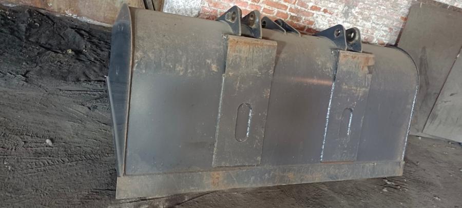 12月28日辽阳挖掘机网络拍卖公告