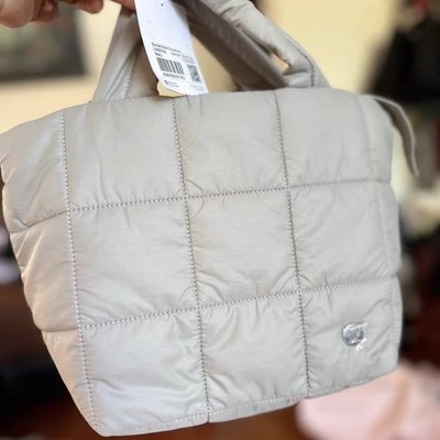 现货Lululemon Quilted Grid Crossbody 5L斜挎包手提包泡芙包