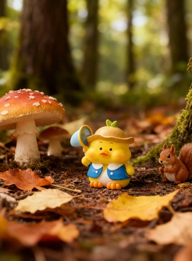 卡通小黄鸭树脂桌面摆件礼物