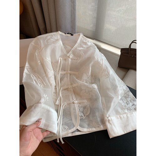 新中式香榭白茶提花v领盘扣外套女2024春季新款微透别致漂亮上衣