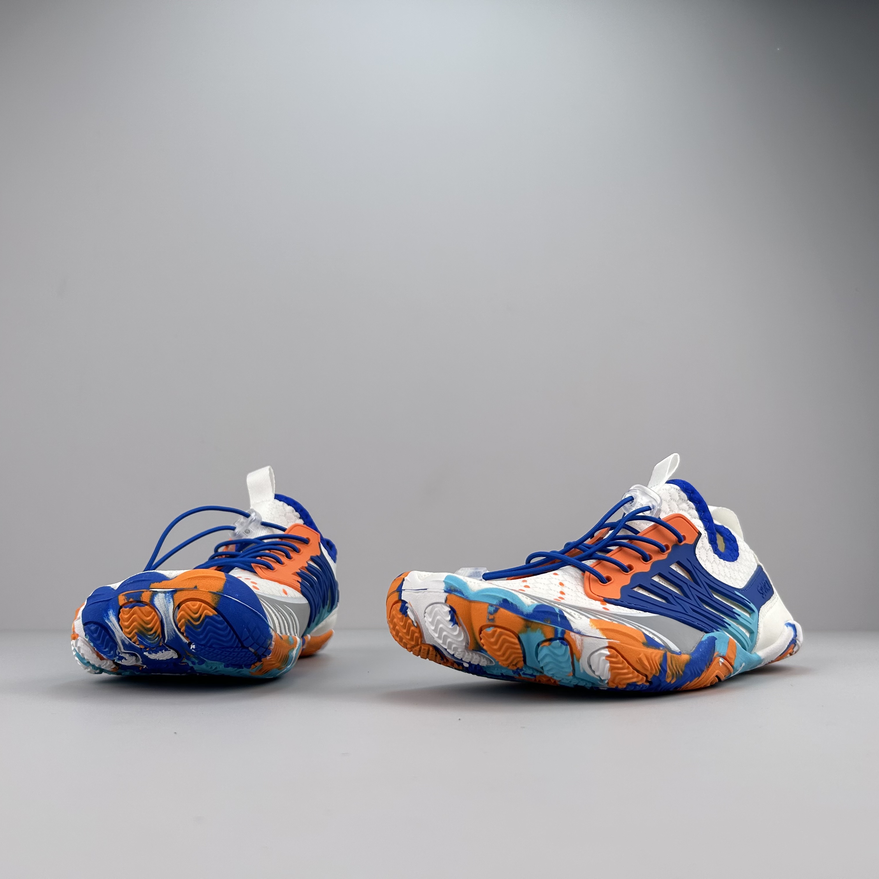 外贸捡漏男女夏户外休闲涉水溯溪鞋透气薄底八爪鱼沙滩鞋防滑耐磨