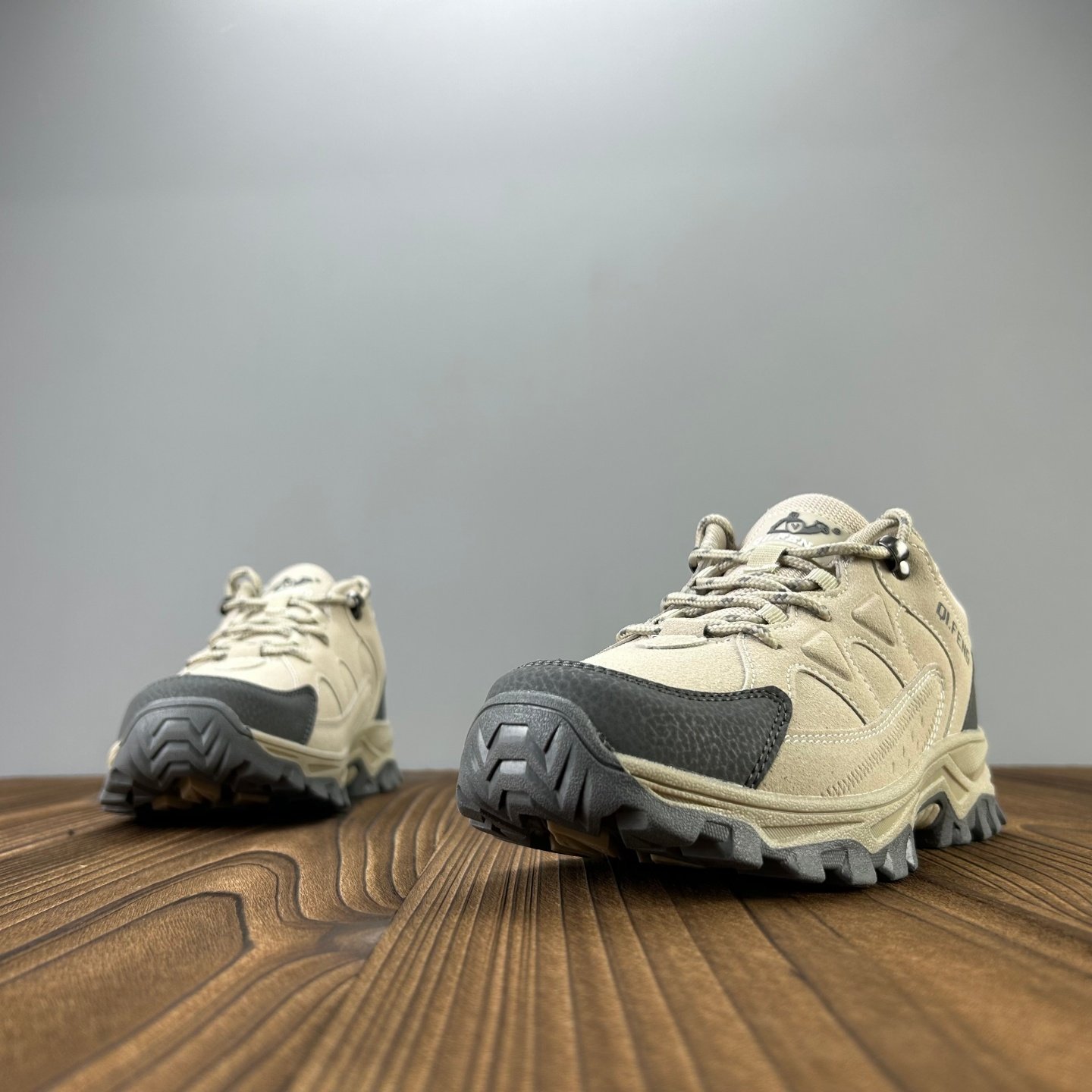 好货！外贸 男士户外运动登山徒步鞋橡胶防滑耐磨底轻装越野鞋