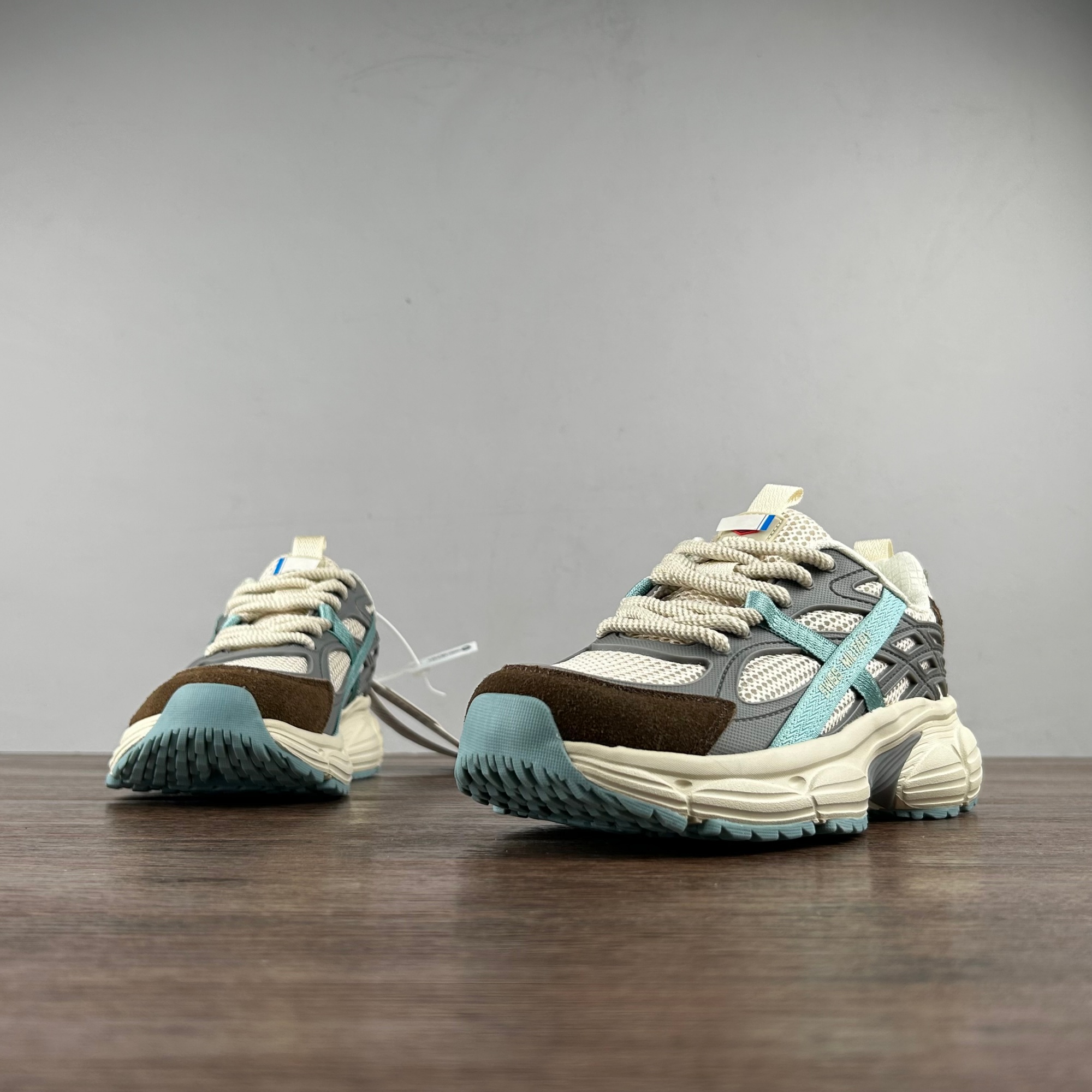 牛货！瑞士外贸单 情侣秋冬户外越野跑鞋男真皮老爹鞋耐磨慢跑鞋