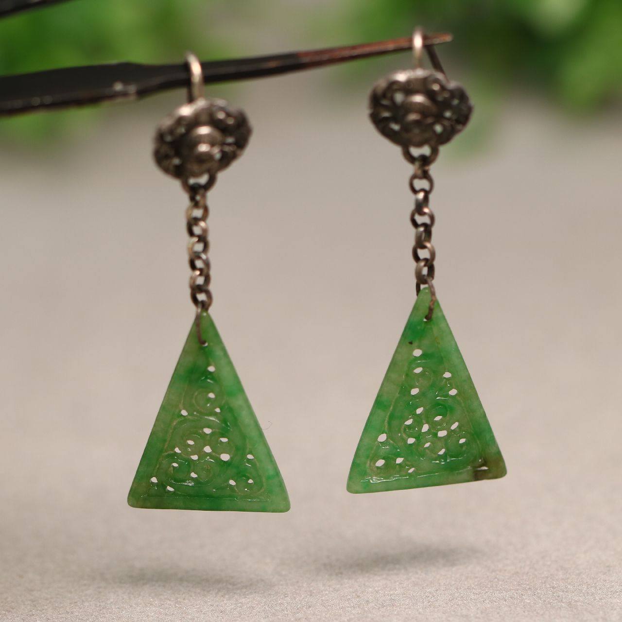 #7734一对老银蝙蝠镶嵌黄加绿天然A货老翡翠雕花三角形耳环耳坠,珠宝/钻石/翡翠,耳饰,淘宝优惠券,粉丝福利购,淘宝优惠卷