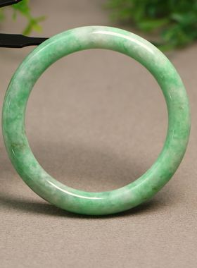 #D933 57MM圈口满绿天然A货翡翠圆条手镯