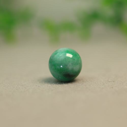 绿色缅甸天然A货翡翠珠子