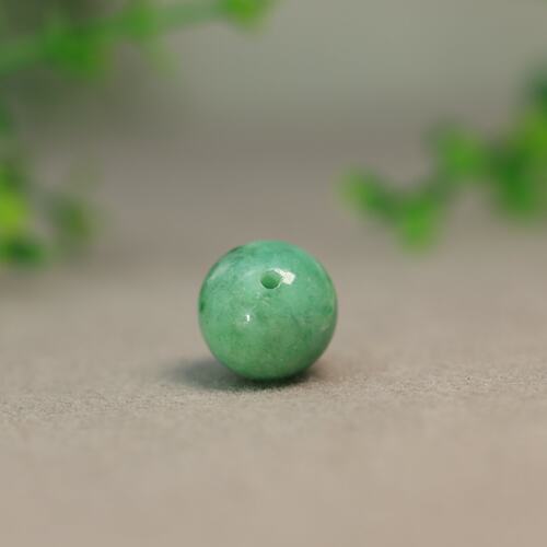 满绿缅甸天然A货翡翠珠子