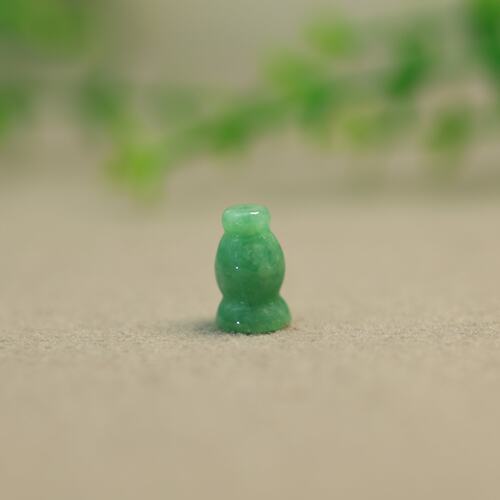 缅甸天然A货翡翠三通佛塔