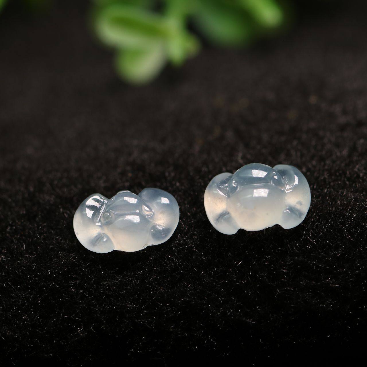 #4994一对老坑冰种天然A货翡翠蝙蝠戒面 种水好