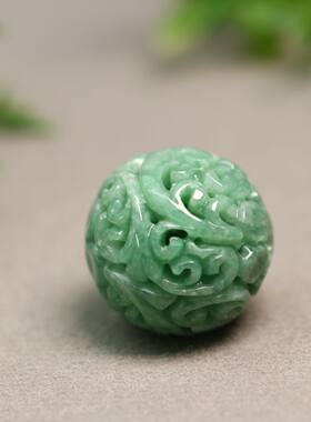 翡翠镂空团寿雕花大珠子佛珠