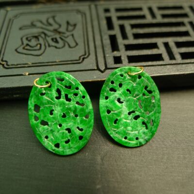 辣绿天然A货翡翠镂空雕花戒面