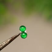 H365老坑冰种满绿天然A货翡翠半球形圆蛋面戒面 5MM翡翠圆蛋面