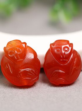 一对红色天然老玛瑙猴子 通天孔