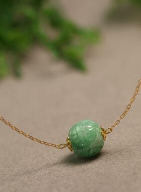 #D833 S925银镶嵌果绿色天然A货翡翠团寿龙纹雕花珠子锁骨链吊坠