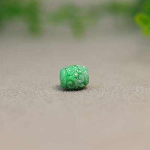 天然翡翠雕花路路通转运珠桶珠