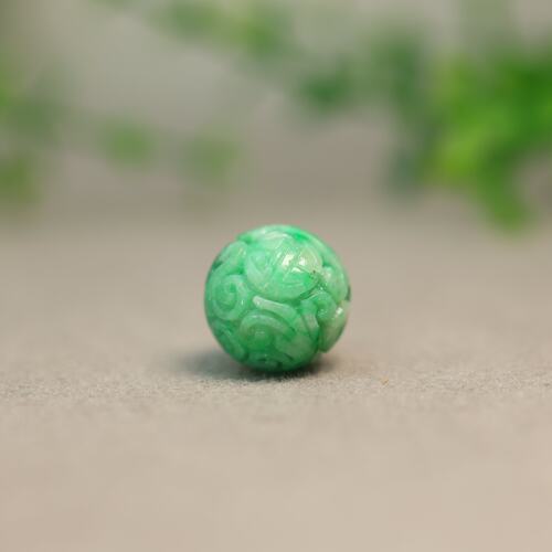 天然A货翡翠团寿龙纹雕花珠子