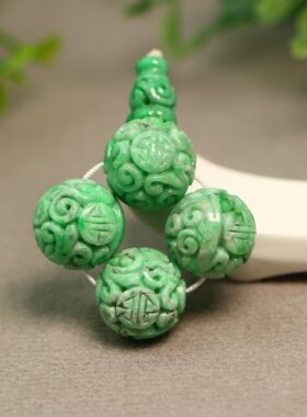 #C680一套阳绿天然A货老翡翠团寿龙纹雕花珠子三通佛头